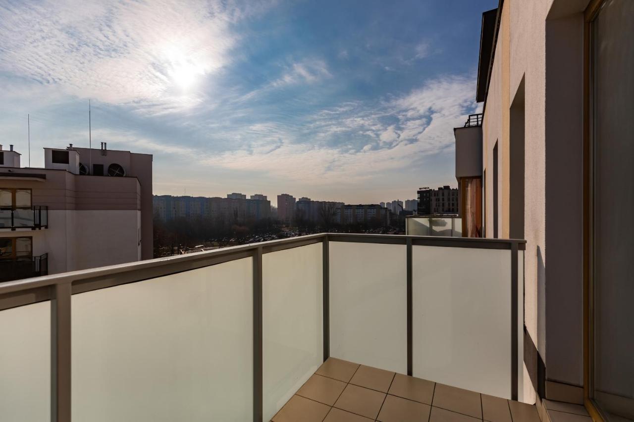Metro Bielany Apartments By Noclegi Renters Варшава Экстерьер фото