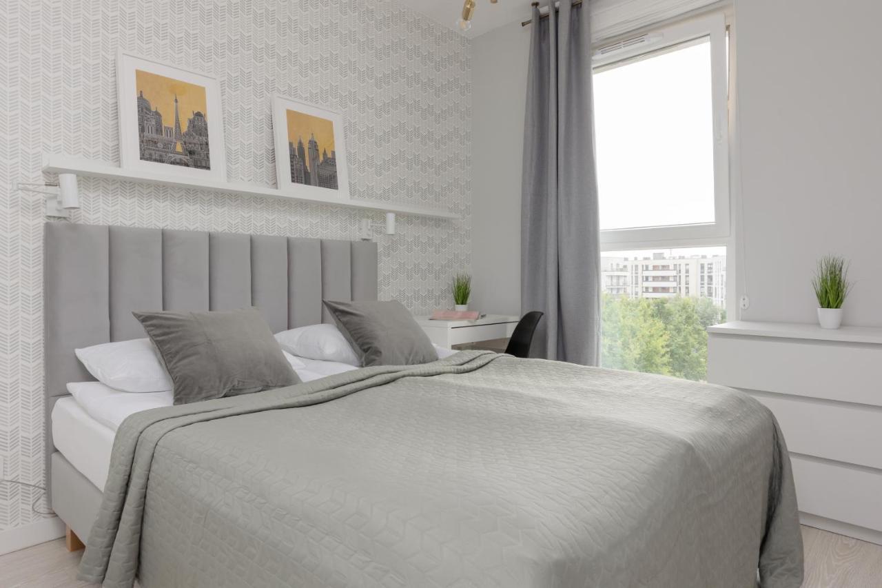 Metro Bielany Apartments By Noclegi Renters Варшава Экстерьер фото