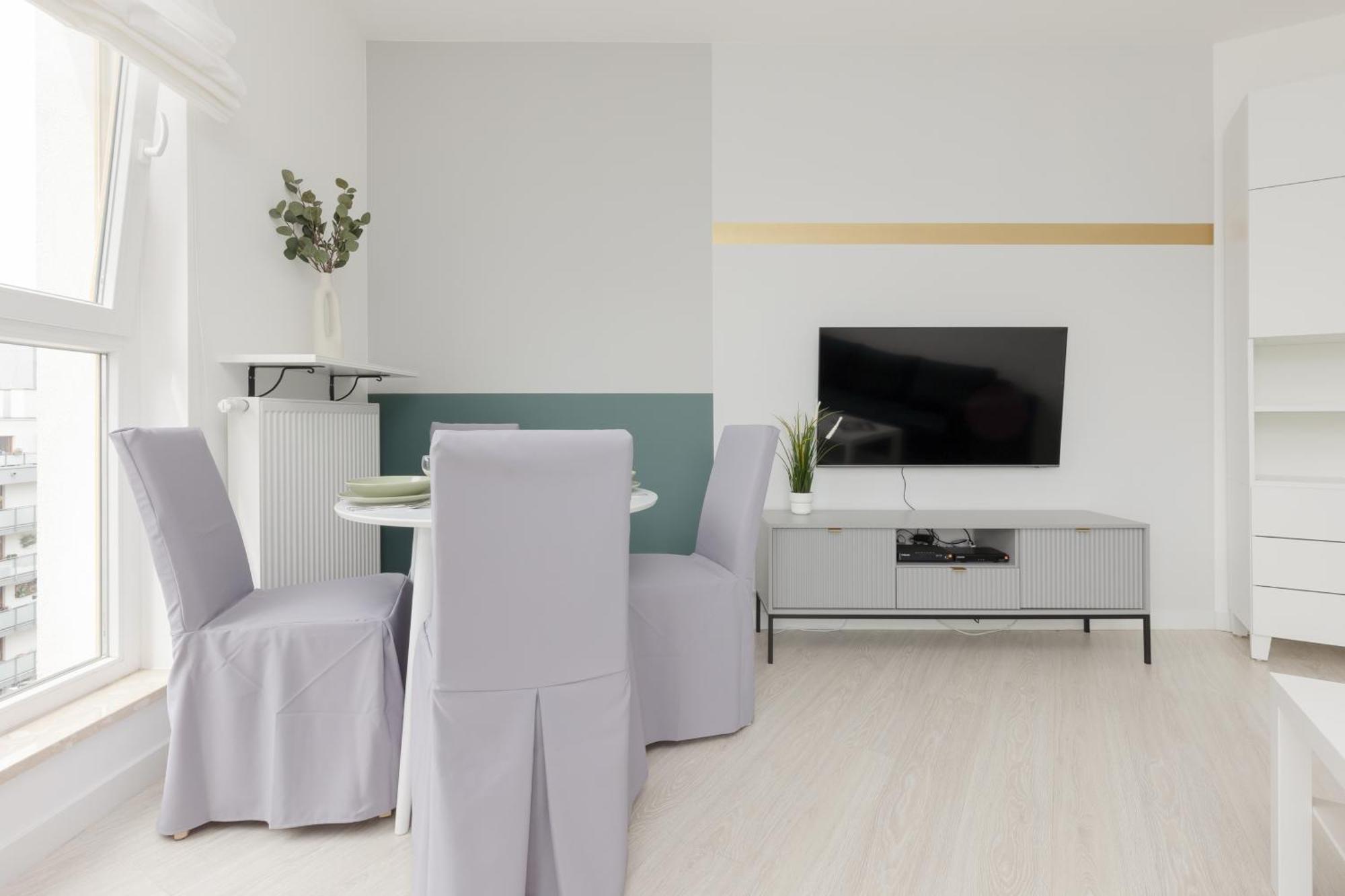 Metro Bielany Apartments By Noclegi Renters Варшава Экстерьер фото