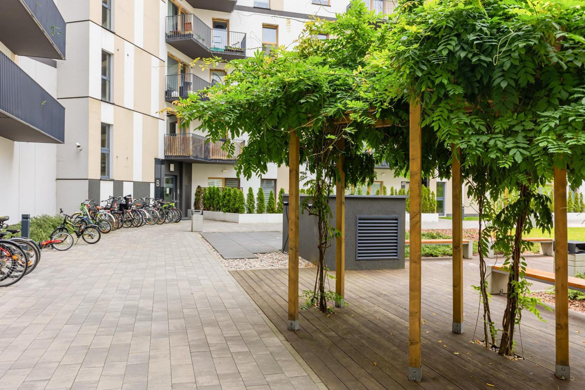 Metro Bielany Apartments By Noclegi Renters Варшава Экстерьер фото